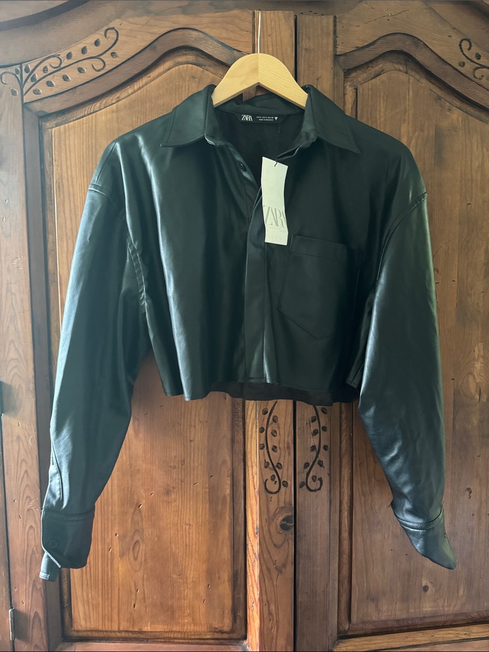 NWT ZARA BLACK FAUX LEATHER CROPPED SHIRT JACKET SIZE SMALL